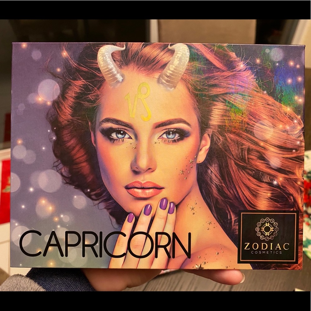 Zodiac Cosmetics Capricorn eyeshadow palette